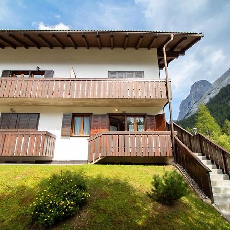 A Un Passo Dagli Impianti - Penia Di Canazei Kültér fotó